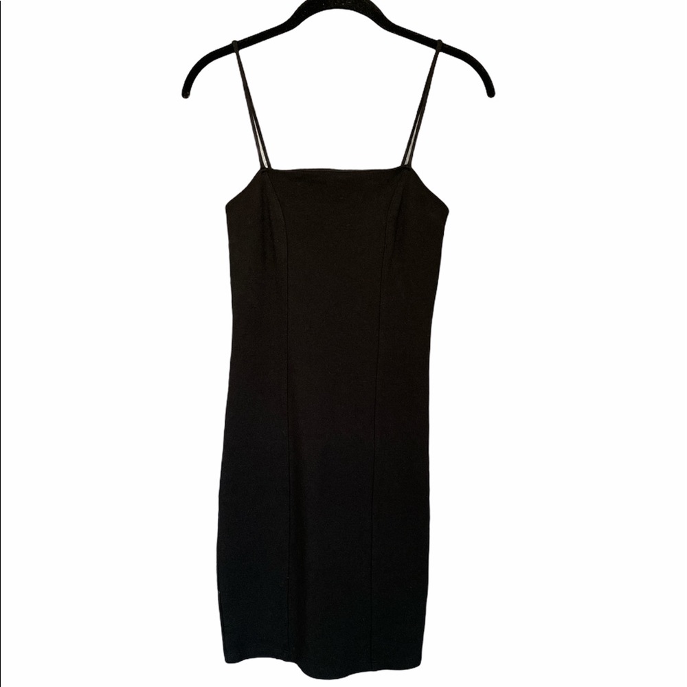 Straight Neckline Black Bodycon Dress